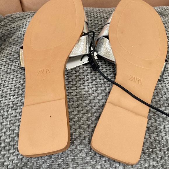 Zara Women's Metallic Silver or Gold Sandals size 37 - Picture 5 of 10